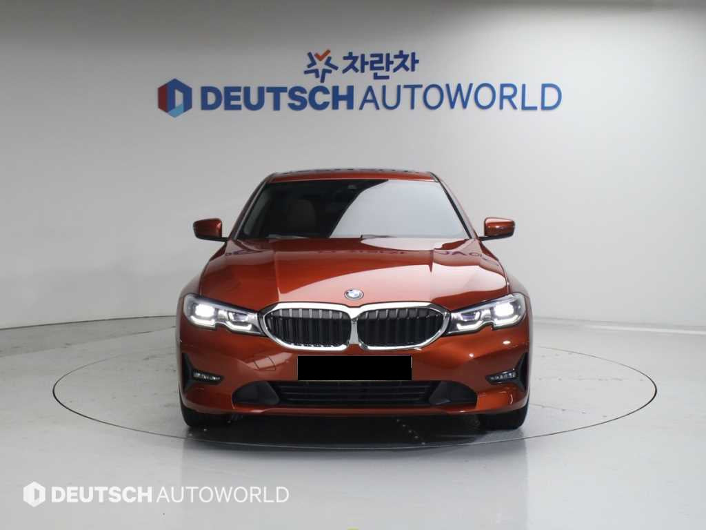 BMW 3-Series — photo 03