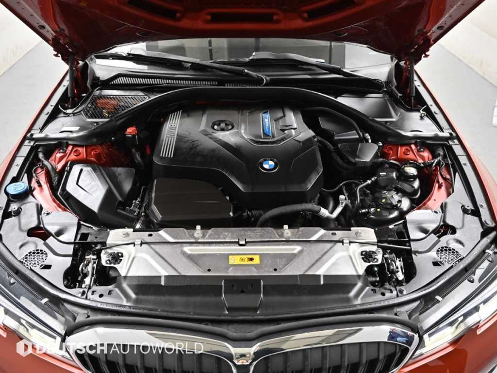 BMW 3-Series — photo 06