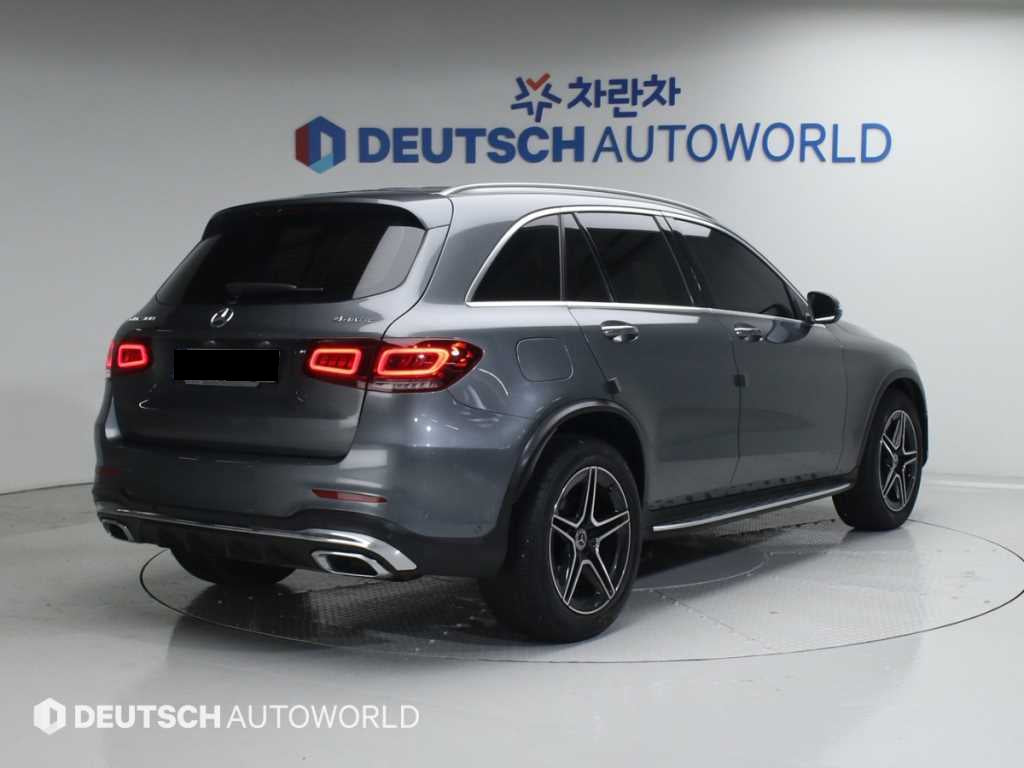 Mercedes-Benz GLC-Class — photo 02