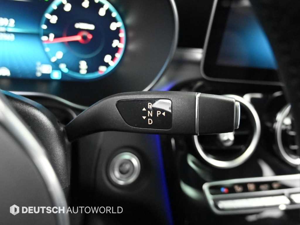 Mercedes-Benz GLC-Class — photo 09
