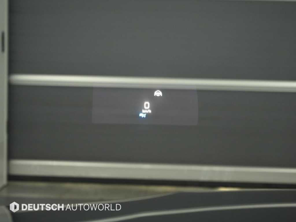Mercedes-Benz GLC-Class — photo 18