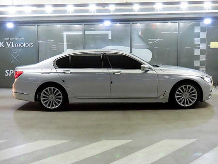 BMW 7-Series — photo 03