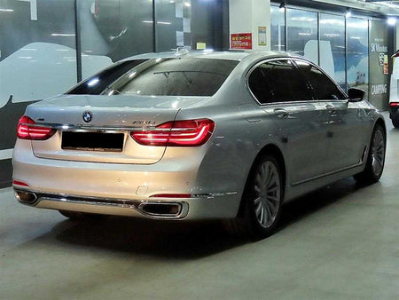 BMW 7-Series — photo 04