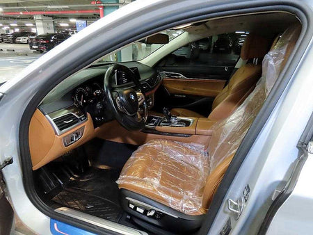 BMW 7-Series — photo 06