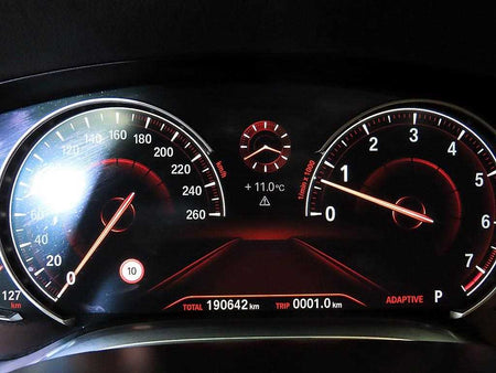 BMW 7-Series — photo 09