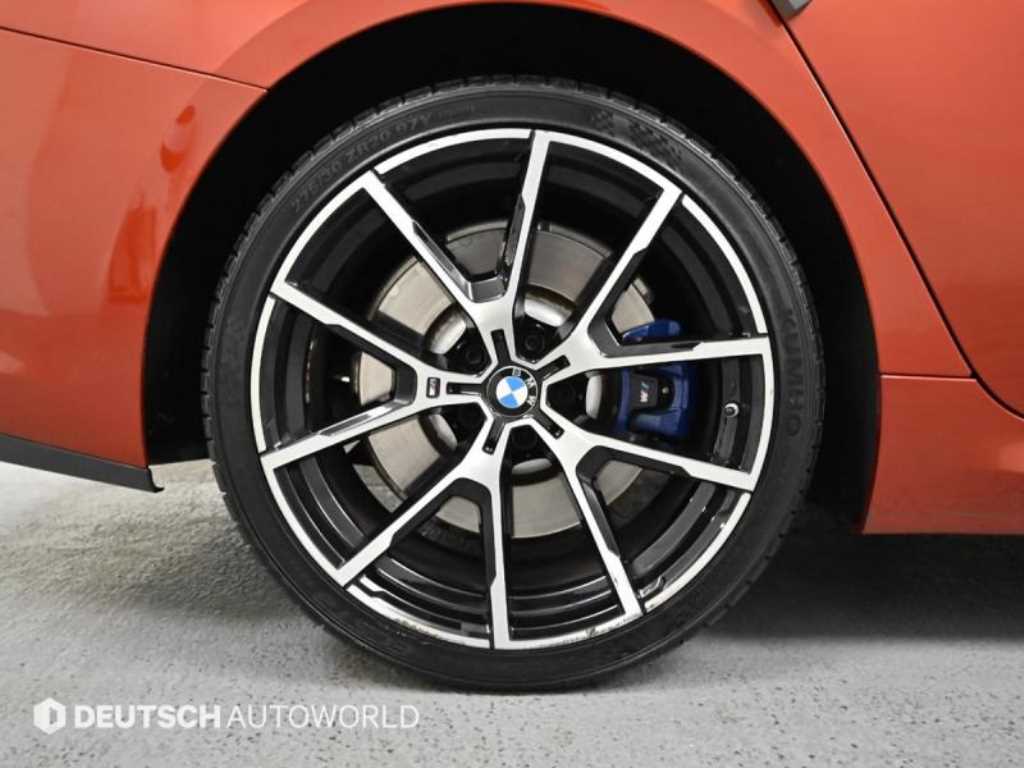 BMW 8-Series — photo 05