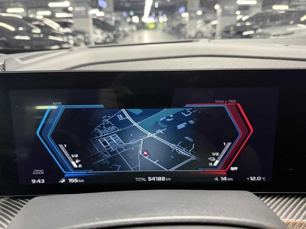 BMW XM — photo 06