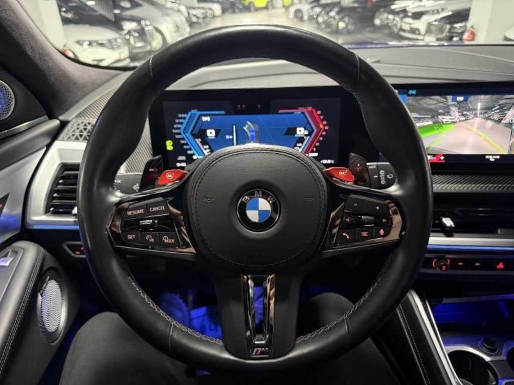 BMW XM — photo 08