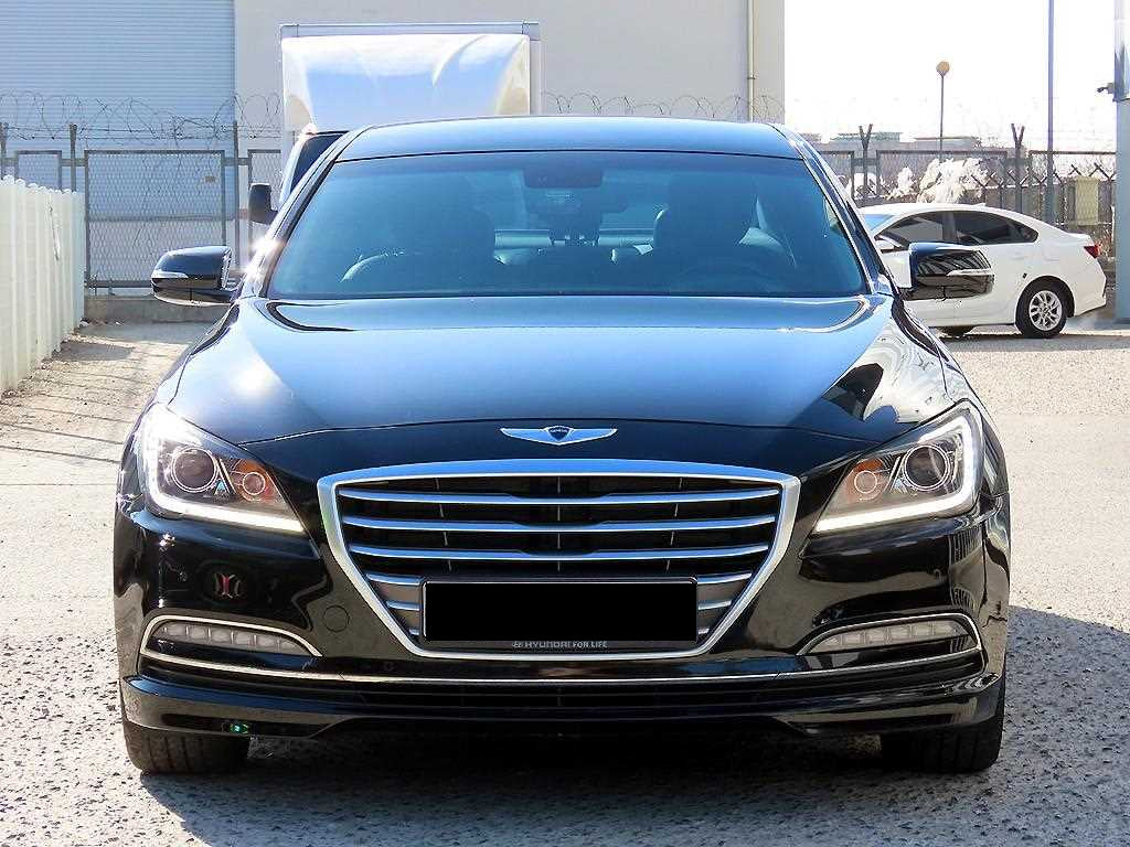 Hyundai Genesis — photo 02