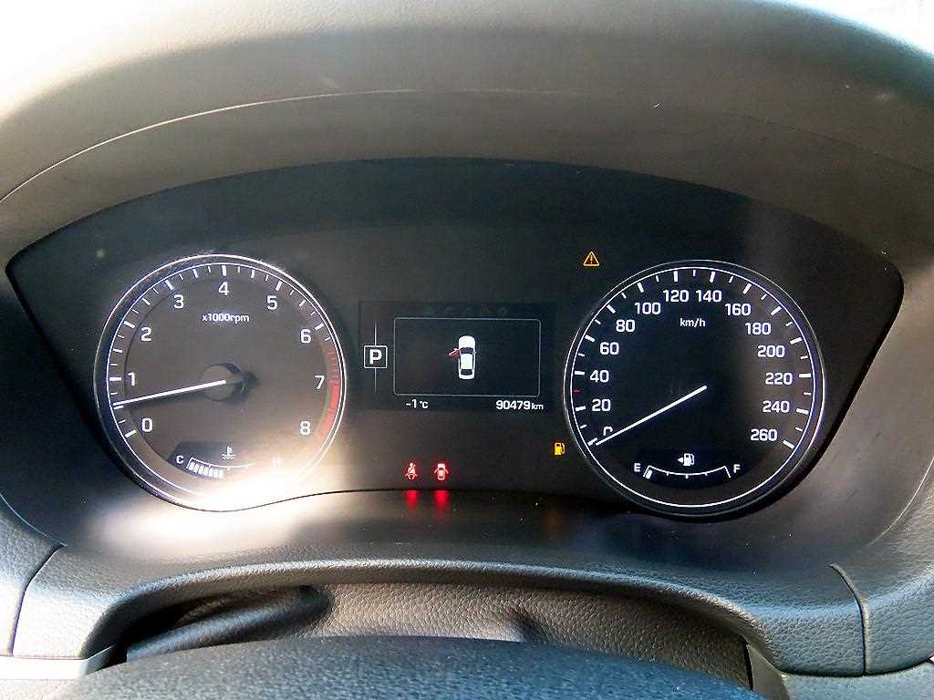 Hyundai Genesis — photo 09