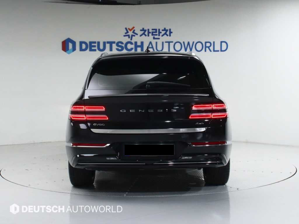 Genesis GV80 — photo 05