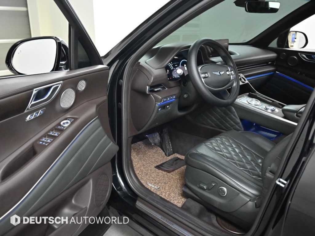 Genesis GV80 — photo 12