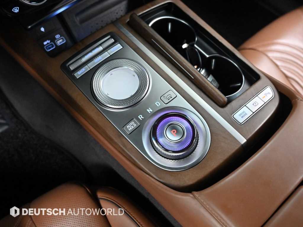 Genesis G80 — photo 11