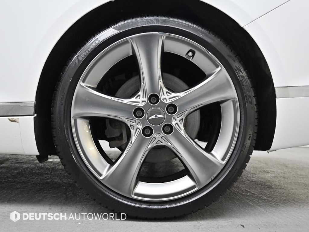 Genesis G80 — photo 20