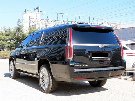 Cadillac Escalade — photo 03