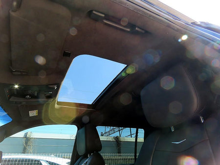 Cadillac Escalade — photo 16