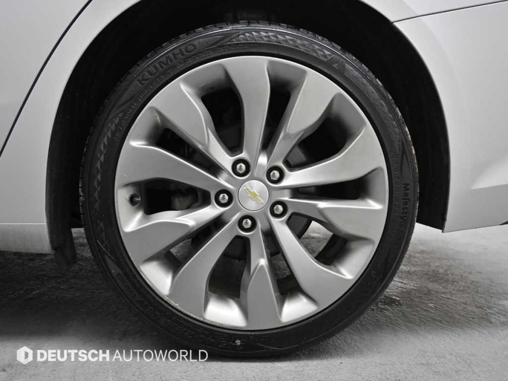CHEVROLET Malibu — photo 05