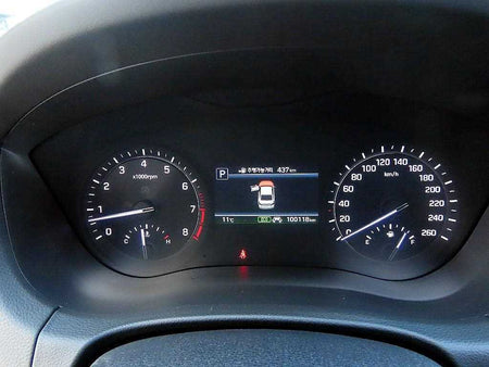 Genesis G80 — photo 08
