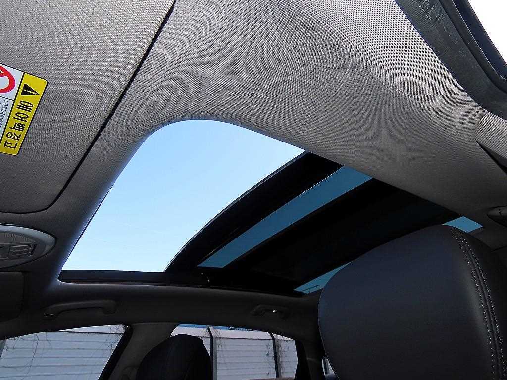 Genesis G80 — photo 16