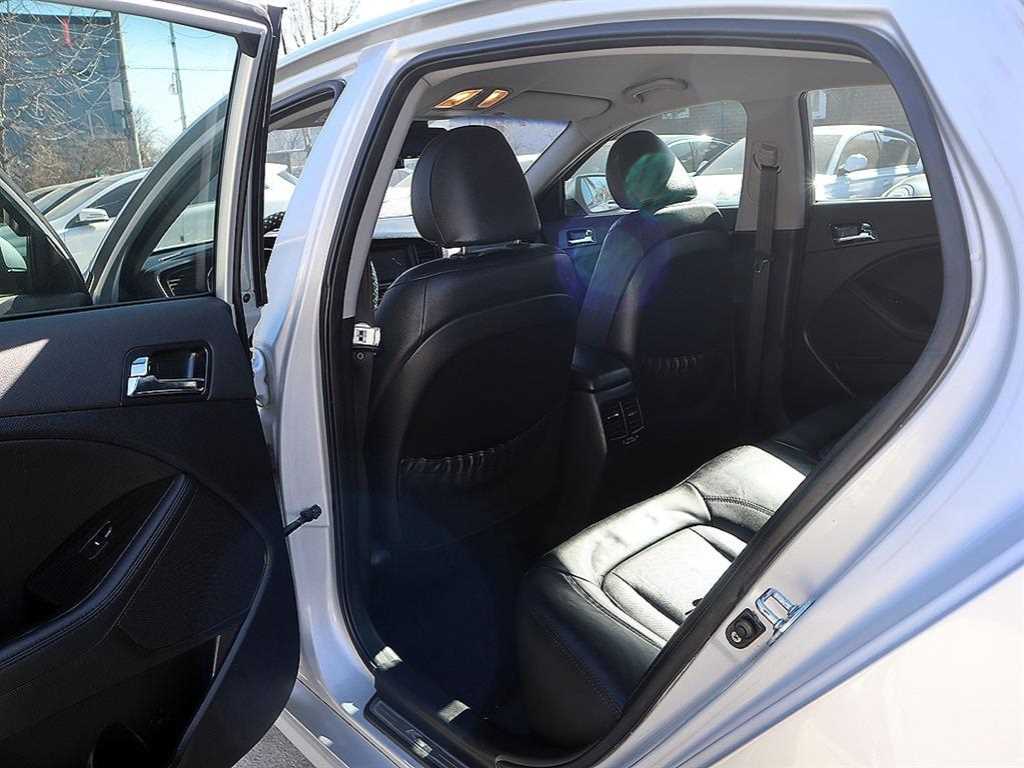 Kia K5 — photo 07