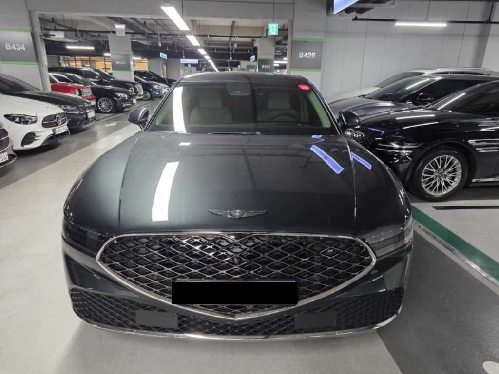 Genesis G90 — photo 02
