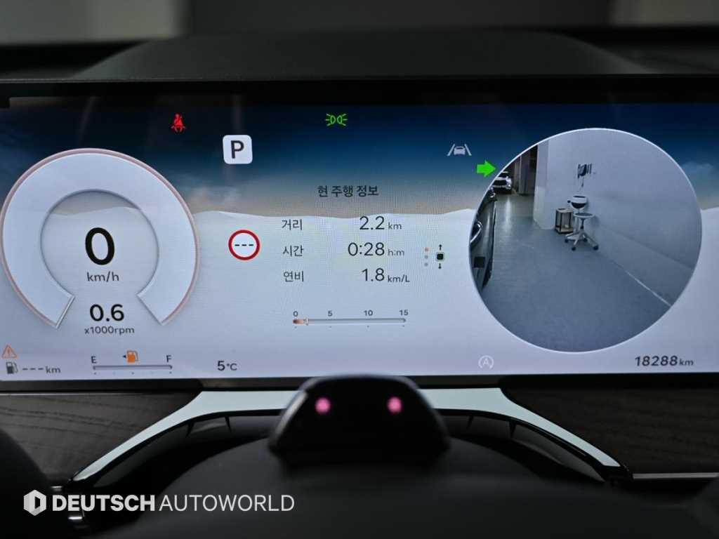 Genesis GV80 — photo 06