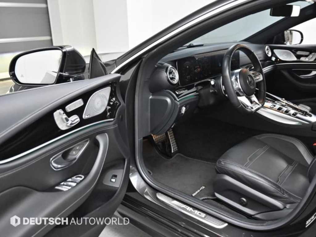 Mercedes-Benz AMG GT — photo 11