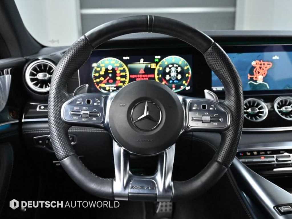 Mercedes-Benz AMG GT — photo 13