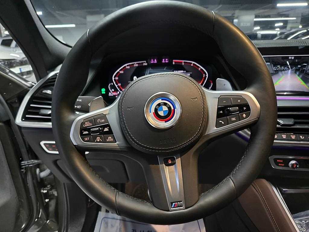 BMW X6 — photo 07