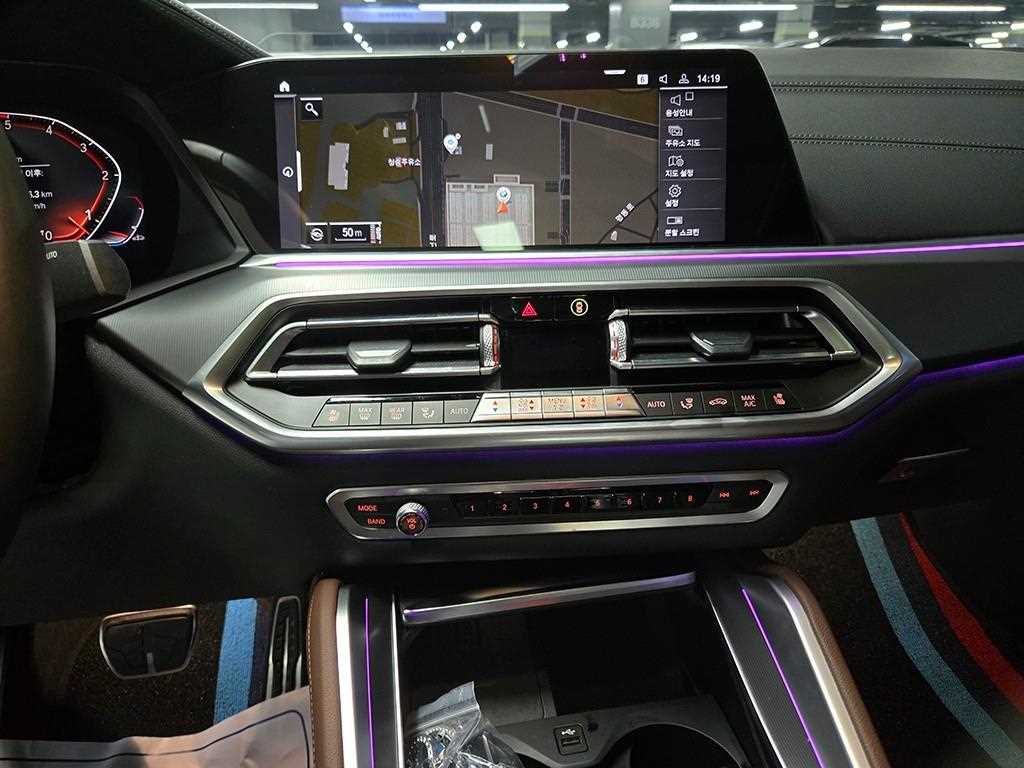 BMW X6 — photo 10