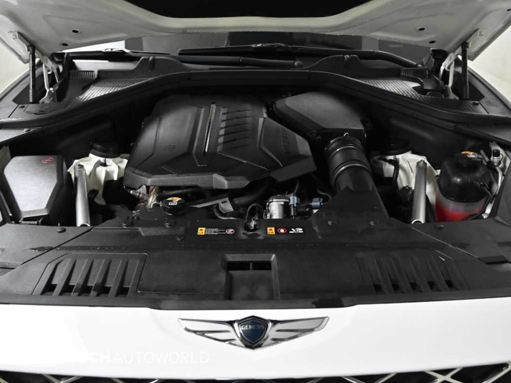 Genesis GV80 — photo 06