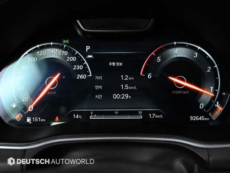 Genesis GV80 — photo 08