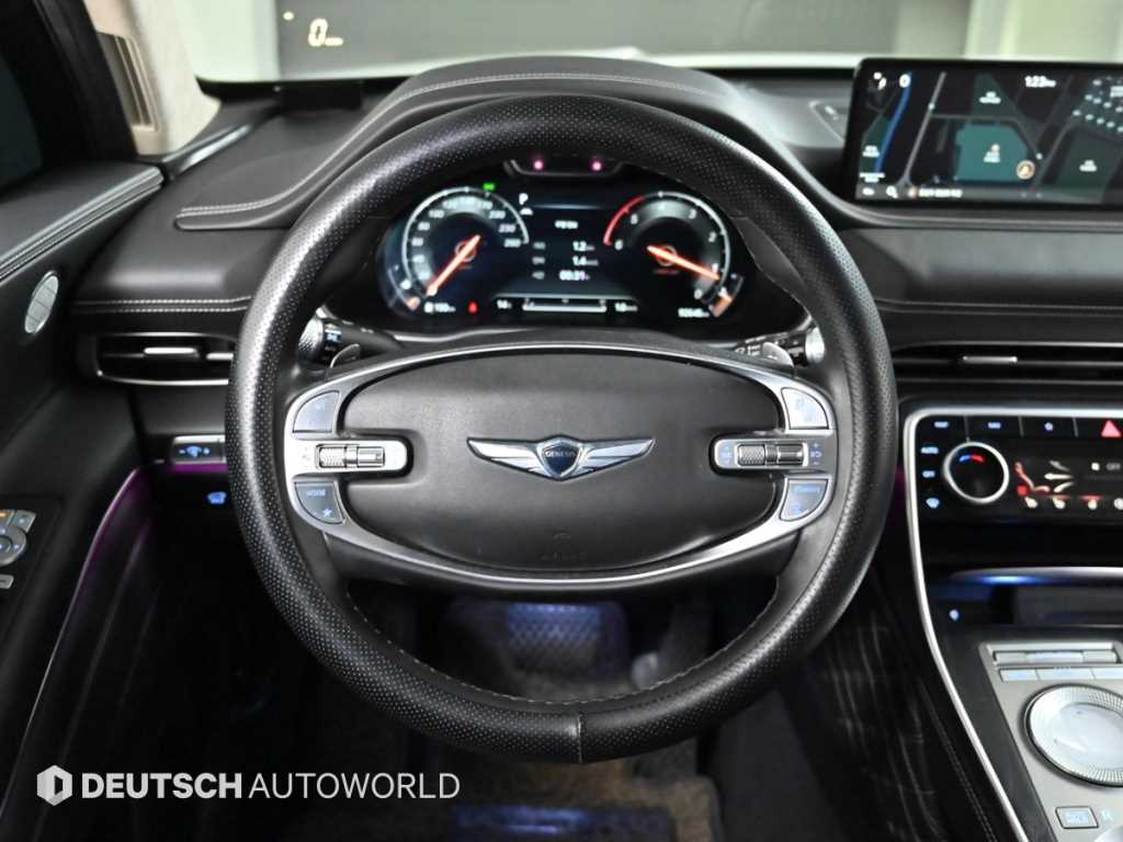 Genesis GV80 — photo 13