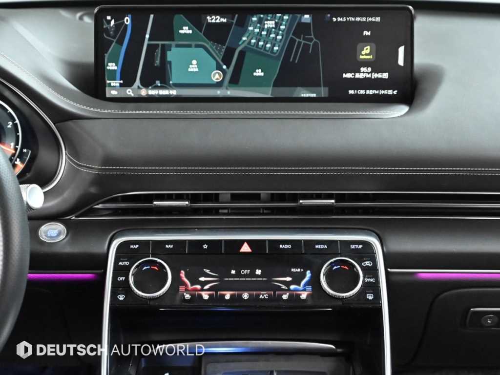 Genesis GV80 — photo 14