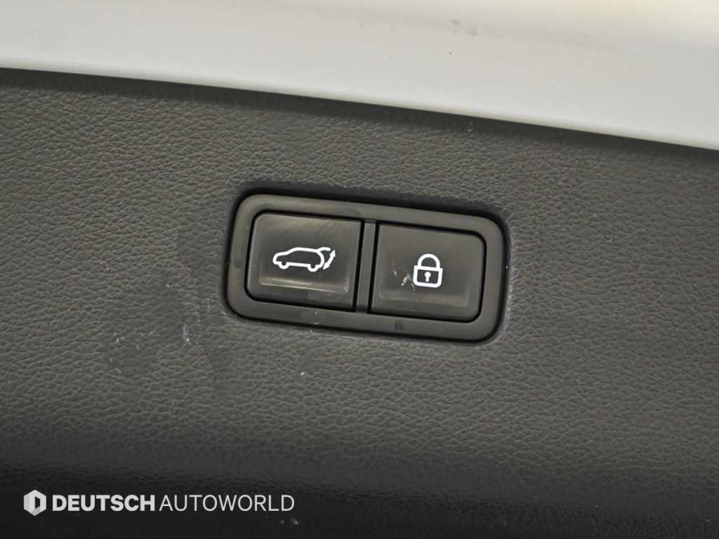 Genesis GV80 — photo 20