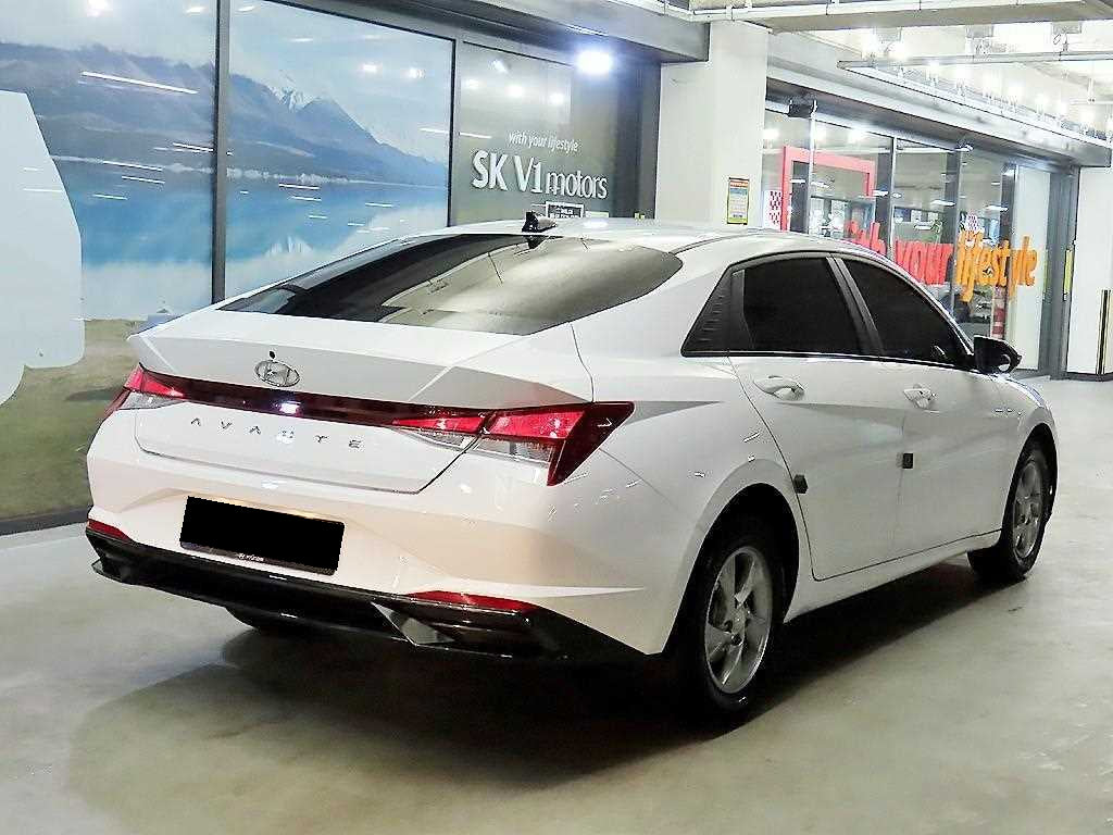 Hyundai Avante — photo 04