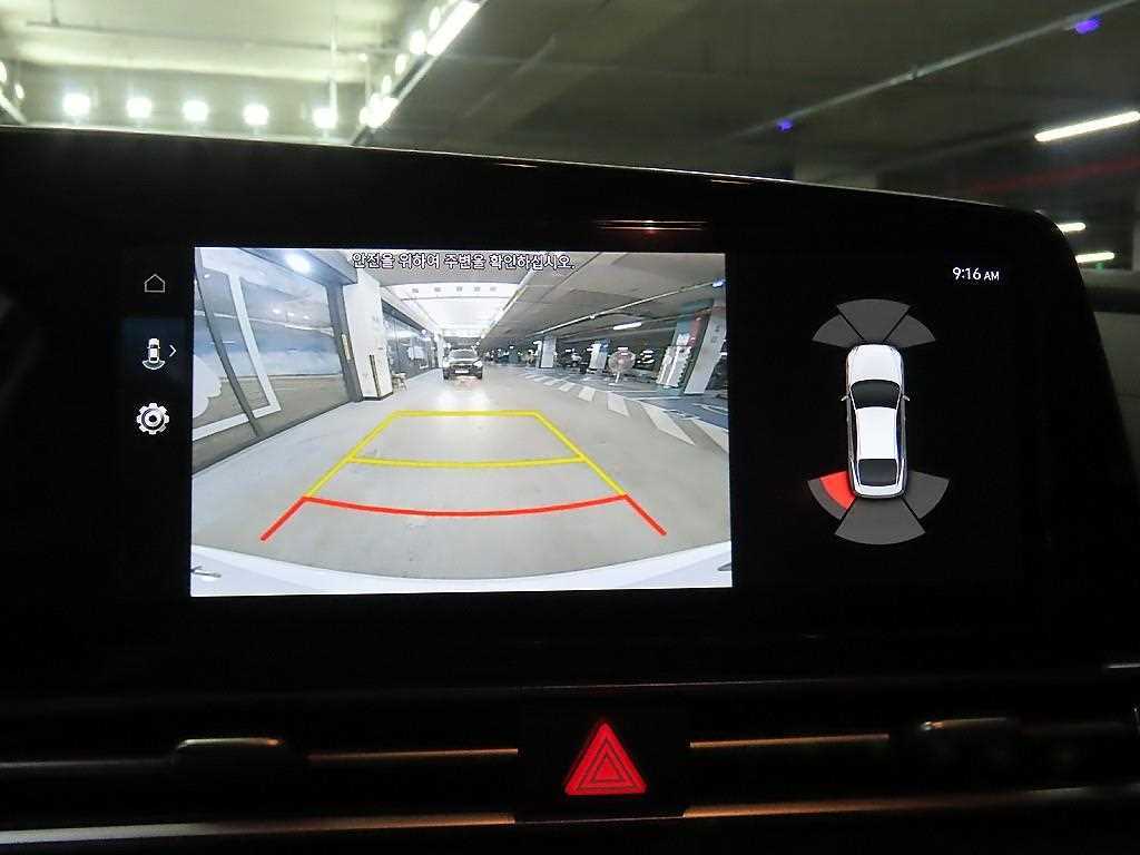 Hyundai Avante — photo 14