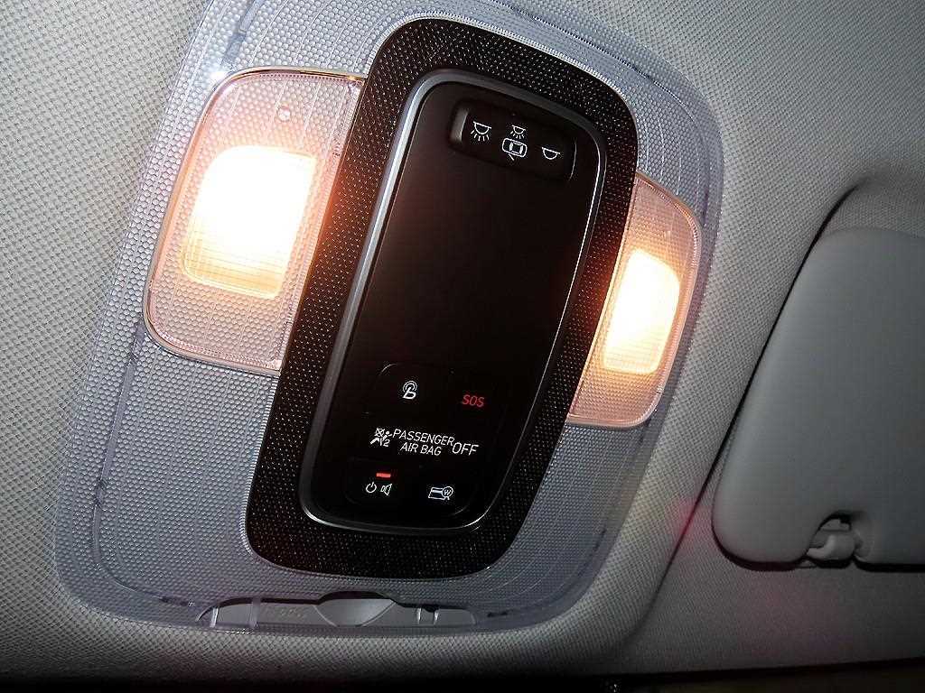 Hyundai Avante — photo 16