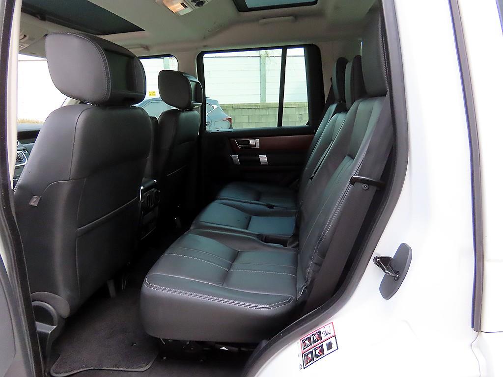 Land Rover Discovery — photo 06
