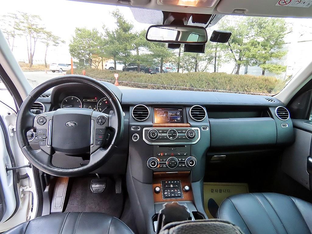 Land Rover Discovery — photo 07