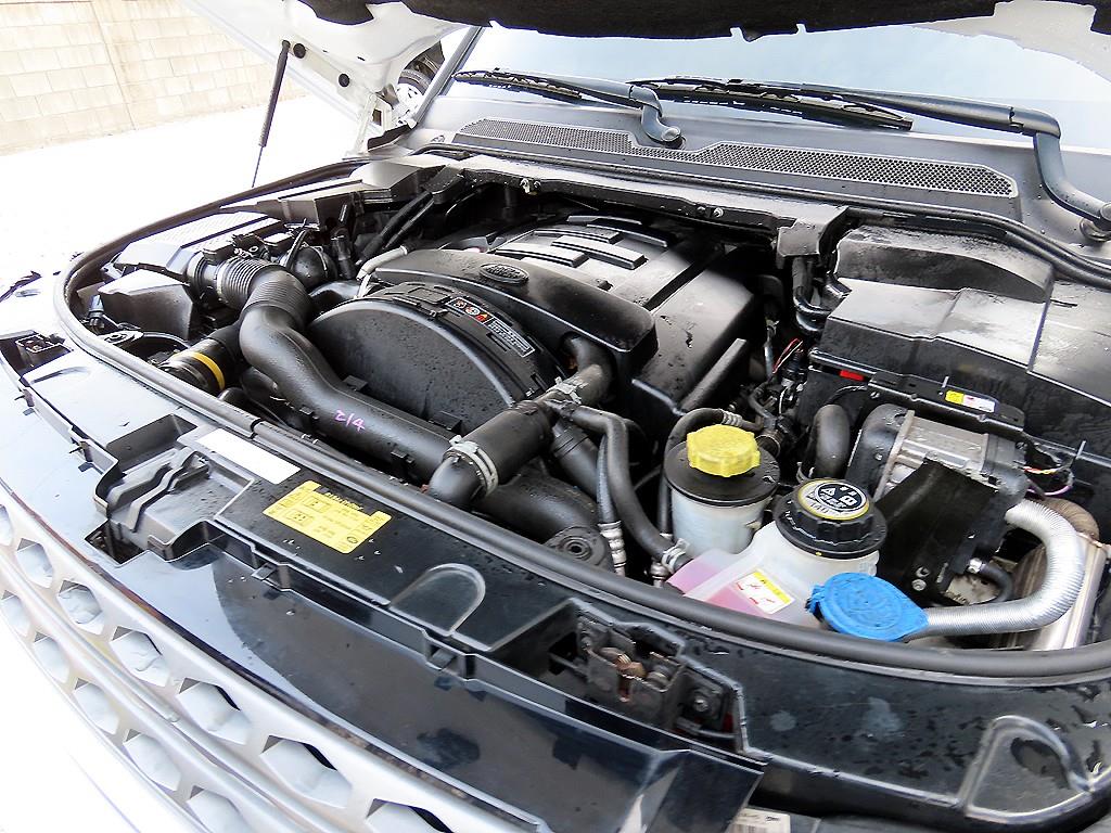 Land Rover Discovery — photo 19