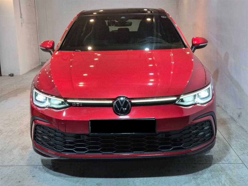 Volkswagen Golf — photo 01