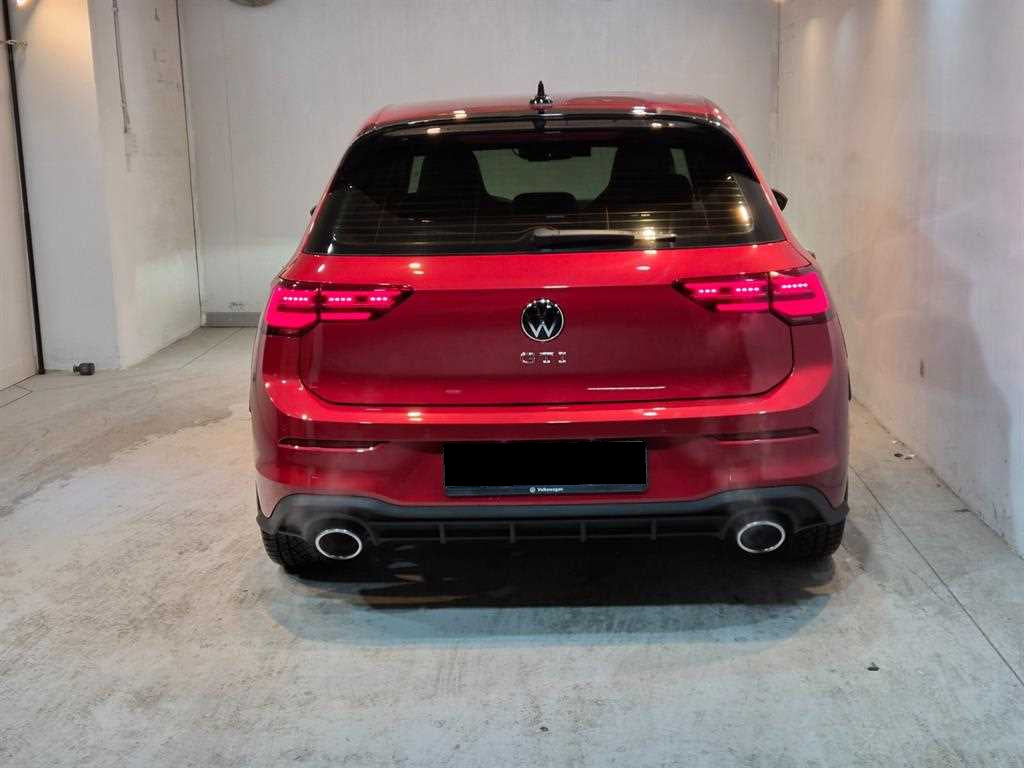 Volkswagen Golf — photo 03