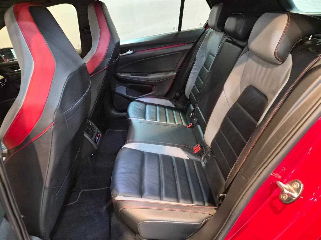 Volkswagen Golf — photo 06