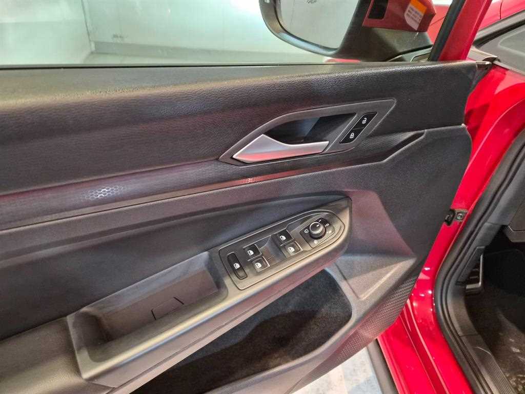 Volkswagen Golf — photo 10