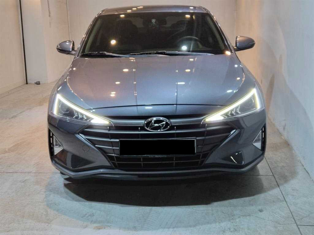 Hyundai Avante — photo 01