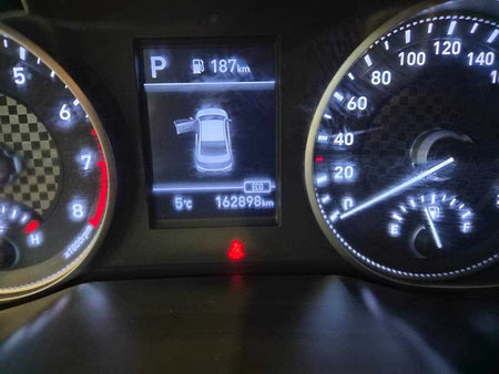 Hyundai Avante — photo 12