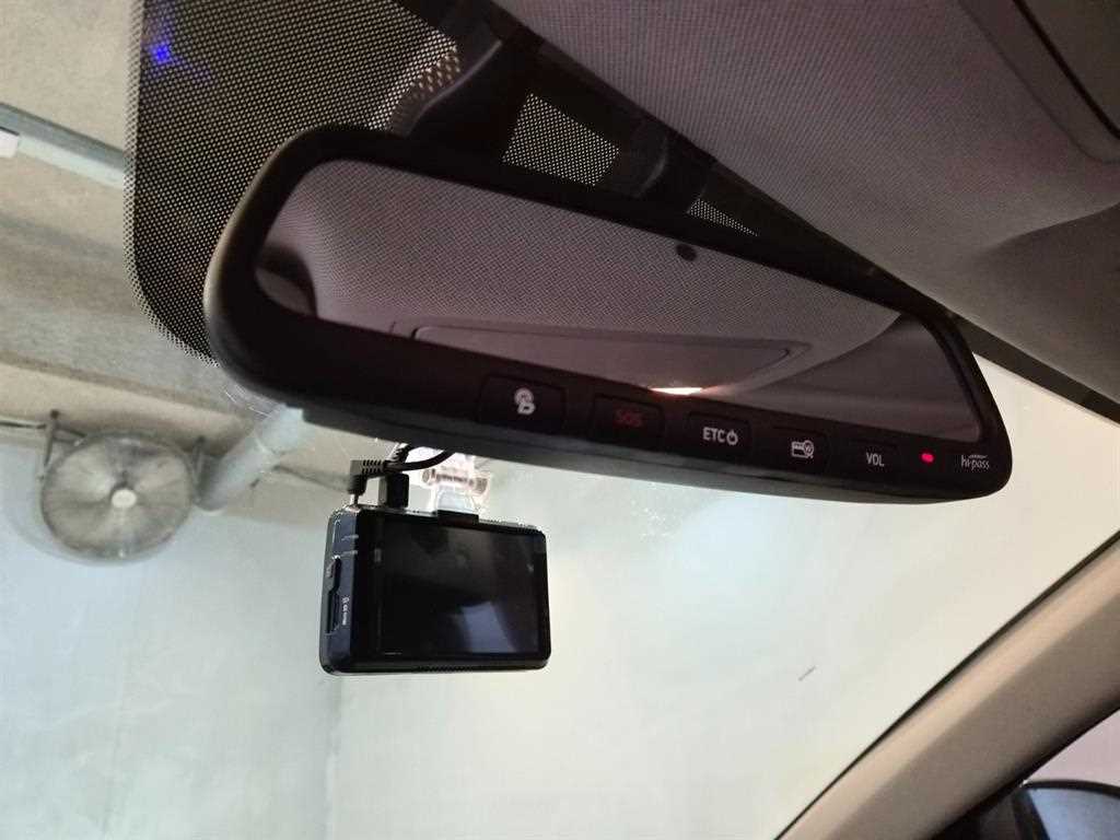 Hyundai Avante — photo 17