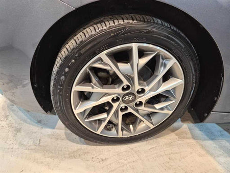 Hyundai Avante — photo 19