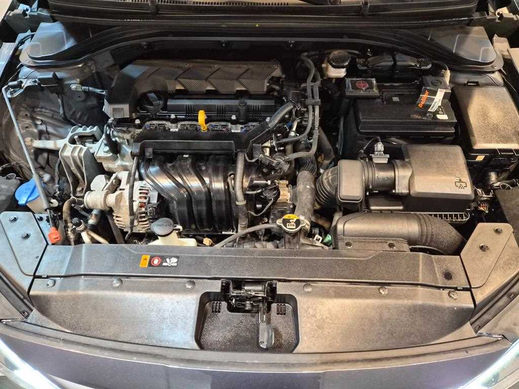 Hyundai Avante — photo 20